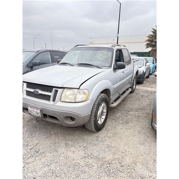 FORD EXPLORER SPORT TRAC 2001 SALV/T