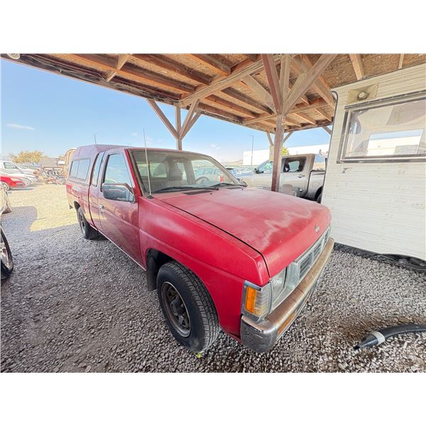 NISSAN PICKUP 1995 SALV/T