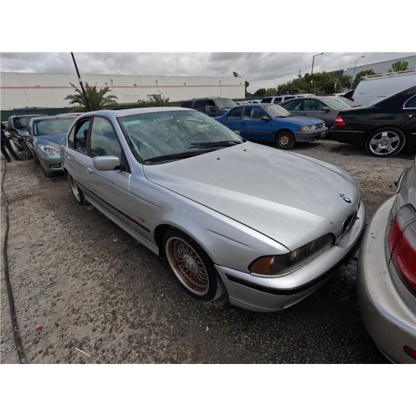 BMW 528I 2000 ADT-SALV/DON