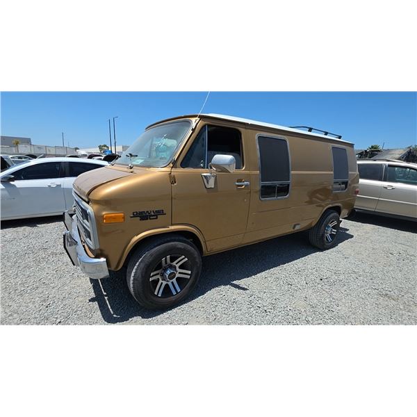 CHEVY G30 1984 T-DONATION