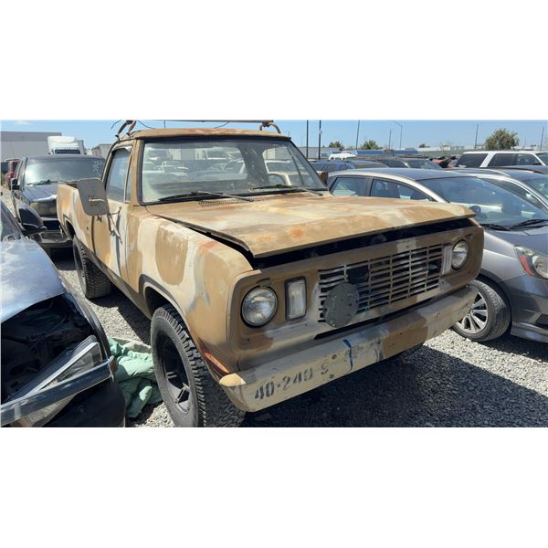 DODGE D200 1977 T-DONATION