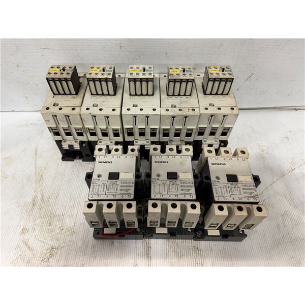 Lot of Siemens Contactors (See Pics)
