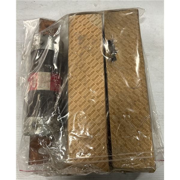 (3) Bussmann #FRS-R225 Fuses