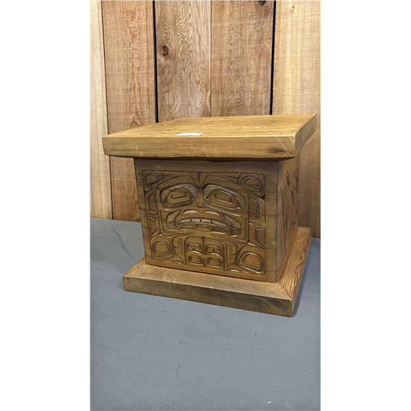 HAND CARVED FIRST NATIONS BEAR & SALMON CEDAR BENT BOX BY SAMPSON ROBERTSON 11" X 11.5" X 10"