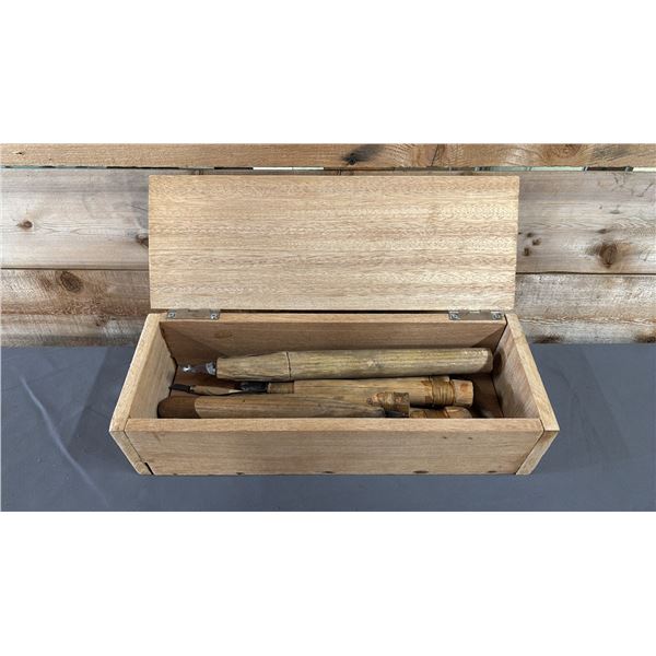 CEDAR BOX WITH ASSORTED WOOD CARVING TOOLS CONTENTS 17.5" X 6.5" X 4.5"
