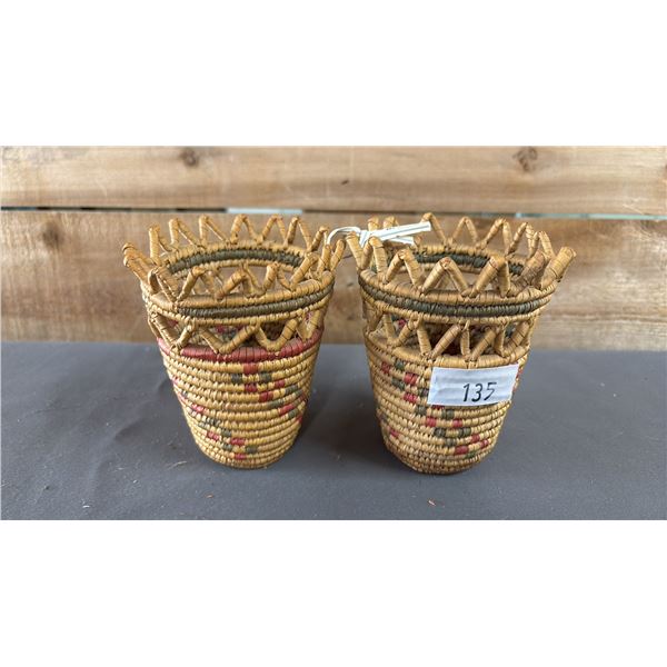 PAIR OF SMALL HAND WOVEN FIRST NATIONS BASKETS 3" X 4"