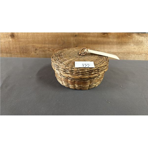 HAND WOVEN FIRST NATIONS CEDAR SWEET GRASS SEWING BASKET WITH LID CIRCA 1920'S 5" X 2.25"