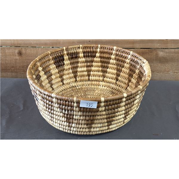 HAND WOVEN FIRST NATIONS BUFFALO GRASS BASKET 12" X 4.5"