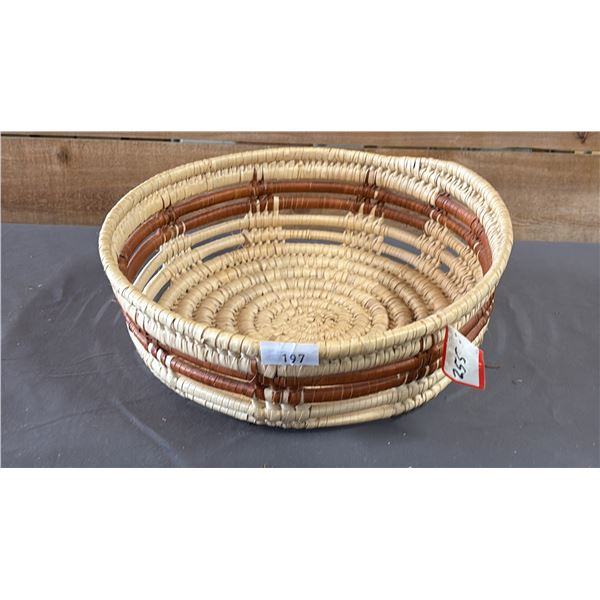 HAND WOVEN FIRST NATIONS BUFFALO GRASS BASKET 12" X 4"