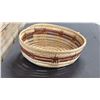 Image 3 : HAND WOVEN FIRST NATIONS BUFFALO GRASS BASKET 12" X 4"