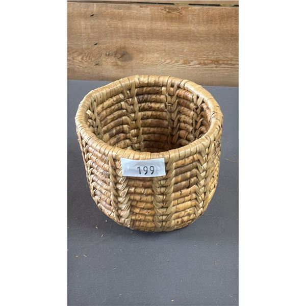 HAND WOVEN FIRST NATIONS BASKET 5" X 4"