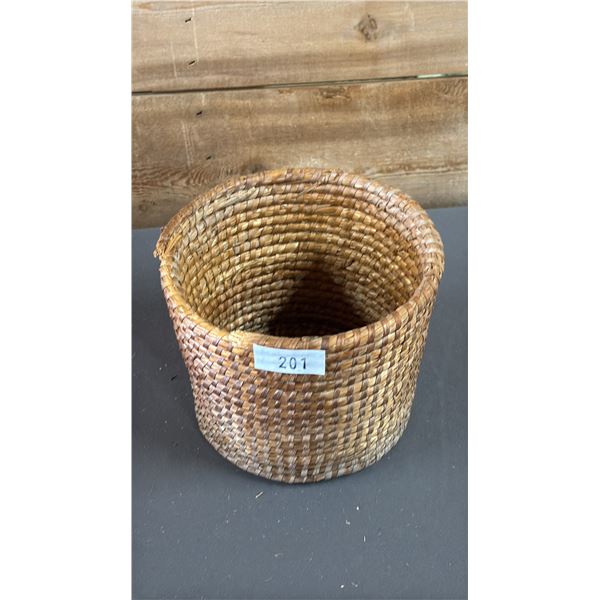 HAND WOVEN FIRST NATIONS BASKET 6" X 5"