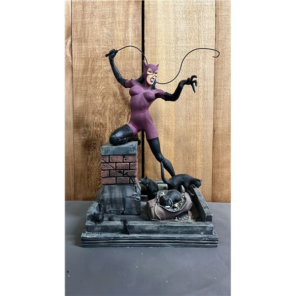 1997 "CATWOMAN: GOTHAM CITY'S GREATEST THIEF" STATUE BY WILLIAM PAQUET