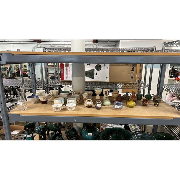 SHELF OF ASSORTED VINTAGE CHINA TEACUPS, EGG CUPS, MINIATURE CERAMIC VASES & MORE