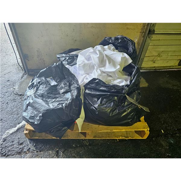 PALLET OF WHITE CHAIR COVERS: *MUST TAKE ALL ON PALLET*