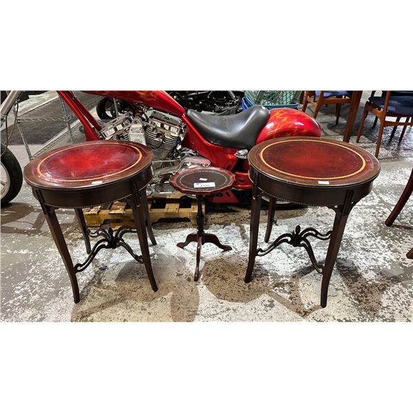 (2) VINTAGE REGENCY STYLE ROUND WOOD SIDE TABLES & WOOD PLANT STAND (*TOP NEEDS TO BE REATTACHED*)