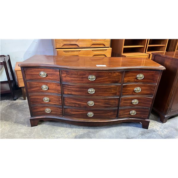 VINTAGE DIXIE FURNITURE MAHOGANY  9-DRAWER DRESSER: *TOP HAS SOME SCRATCH MARKS*