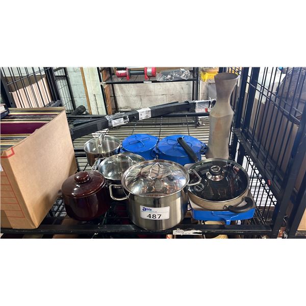 COLLECTION OF ASSORTED COOKWARE