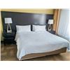 Image 3 : HOTEL ROOM FURNITURE CONTENTS - KING STUDIO
