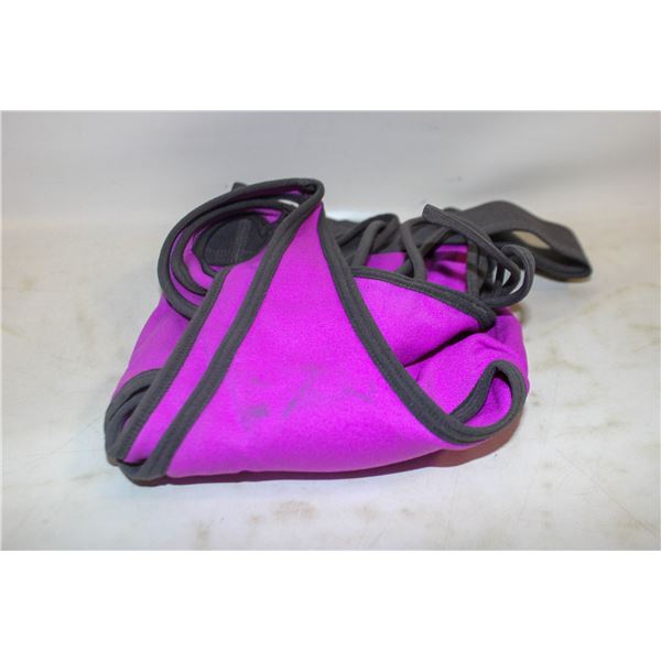 NEW MORERA SEEMLESS SPORTS BRA - SIZE MEDIUM