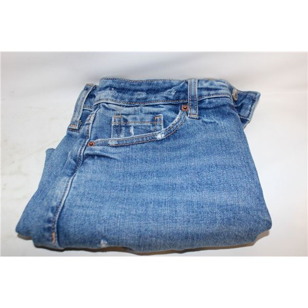 OLD NAVY LADIES TORN HIGH RISE O.G SHORTS SZ 4