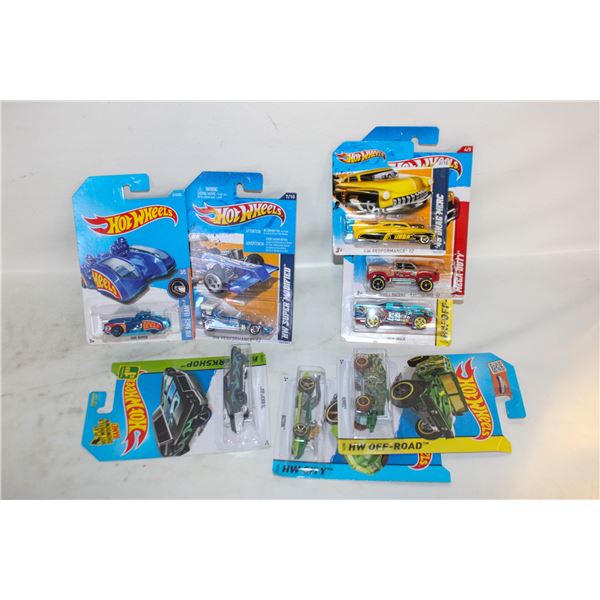 LOT OF HOT WHEELS - 8PCS