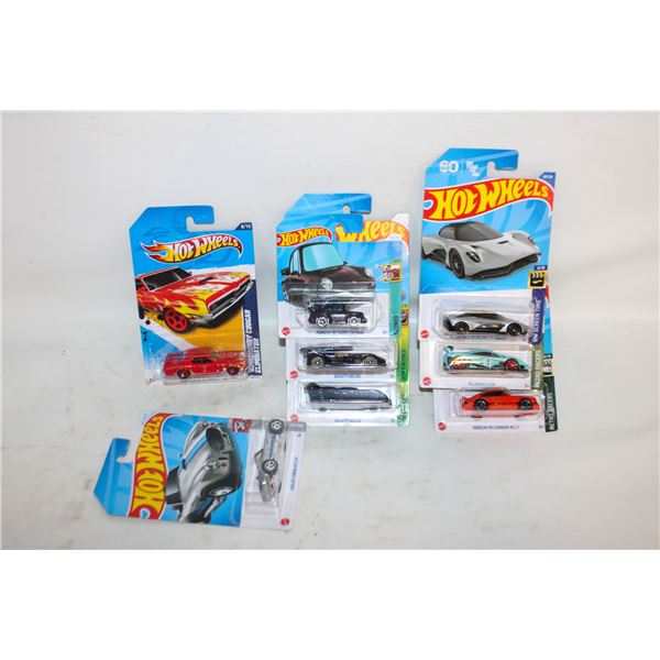 LOT OF HOT WHEELS - 8PCS