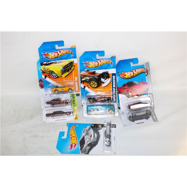 LOT OF HOT WHEELS - 8PCS