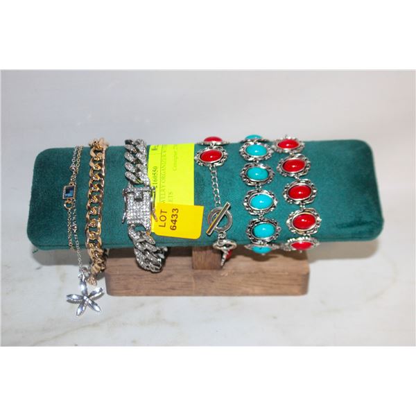 NEW JEWELRY ORGANIZER WITH 6 BRACELETS
