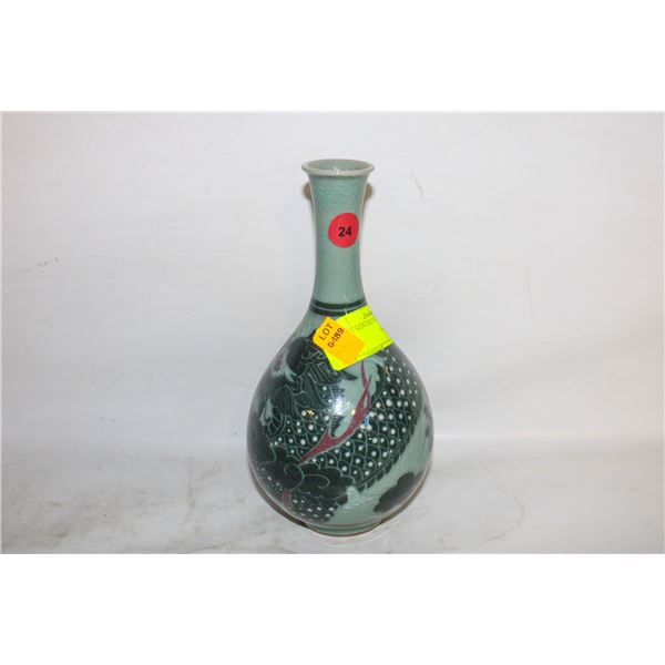 ARTIST SIGN ORIENTAL VASE.