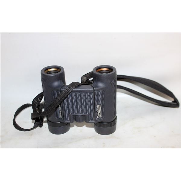 BUSHNELL WATERPROOF BINOCULERS 10X25