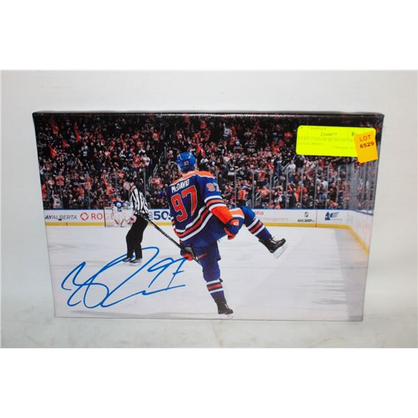 OILERS' CONNOR MCDAVID FRAMED CANVAS PRINT
