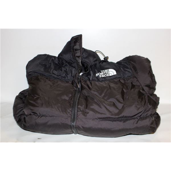 NEW WITH TAGS LADIES THE NORTH FACE BLACK ZIPUP XL