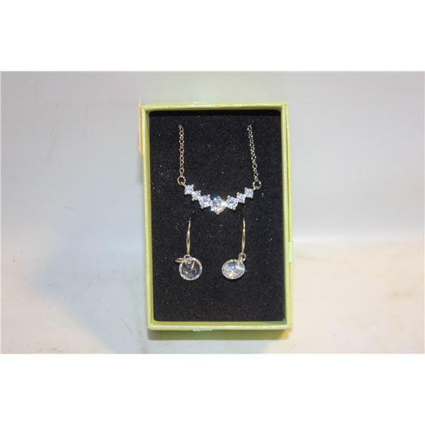 NEW NECKLACE & EARRING SET 7 RHINESTONE