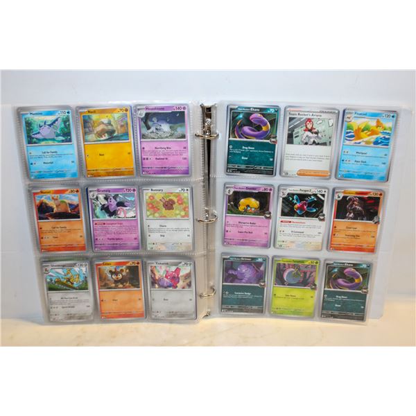 BINDER POKEMON COLLECTOR CARDS
