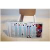 Image 1 : 100 COUNT BOX VINTAGE HOCKEY CARDS .