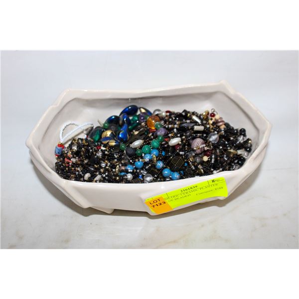 GEOMETRIC CERAMIC PLANTER FULL OF BEADED