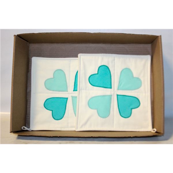 NEW HOME-MADE OVEN / POT HOLDERS 8.5" X 9"