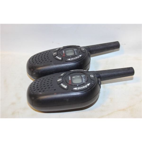 2 COBRA 16 MILE 2 WAY RADIOS