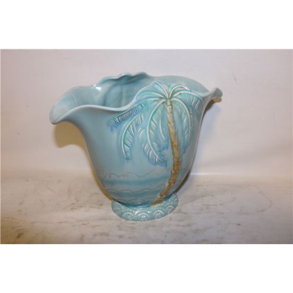 1930'S BESWICK TROPICAL VASE 8.5INCH HEIGHT