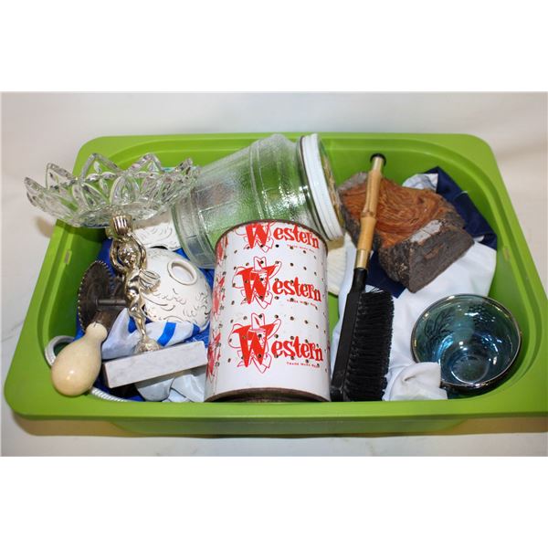 BIN MIXED MISC VINTAGE ITEMS
