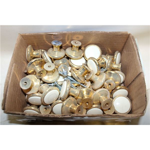 48 BRASS+CREAM KNOBS FOR CUPBOARD DOORS