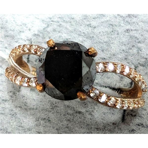 10K(2.02G) BLACK DIAMOND (2CT), MOISSANITE (0.2CT)