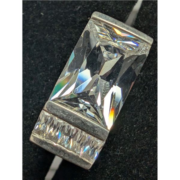 SILVER (13.7G) CZ RING SZ 11