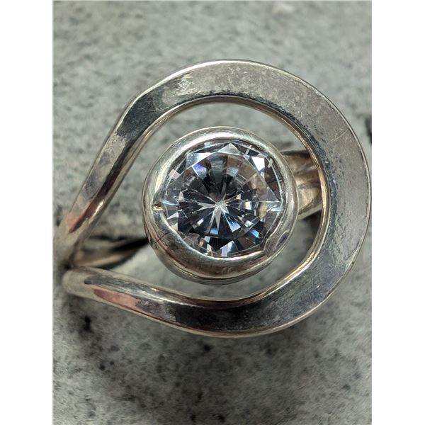 SILVER (7.8G) CZ RING SZ 9
