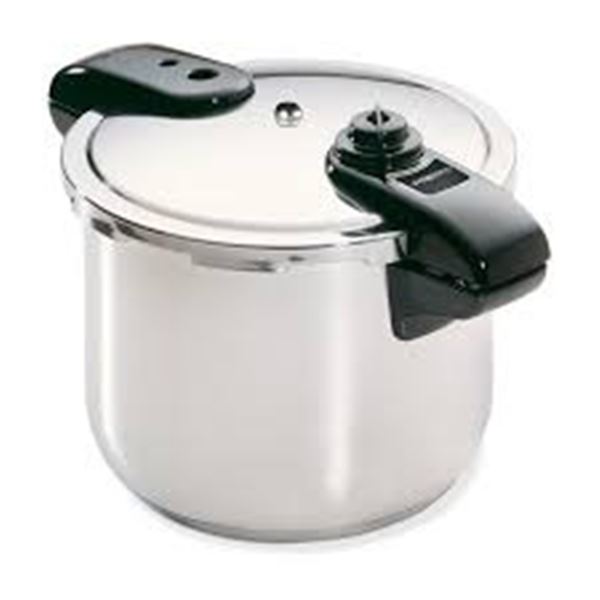 BRAND NEW PRESTO 8 QT PRESSURE COOKER