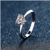 Image 1 : GRA CERTIFIED HEART SHAPED MOISSANITE 925S