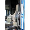 Image 11 : REPO: 2023 VOLVO VNL 860
