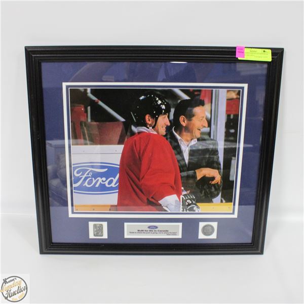 FRAMED PHOTO OF WAYNE & WALTER GRETZKY