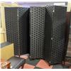 Image 1 : 6 PANEL BLACK FOLDING ROOM DIVIDER H-70.5"